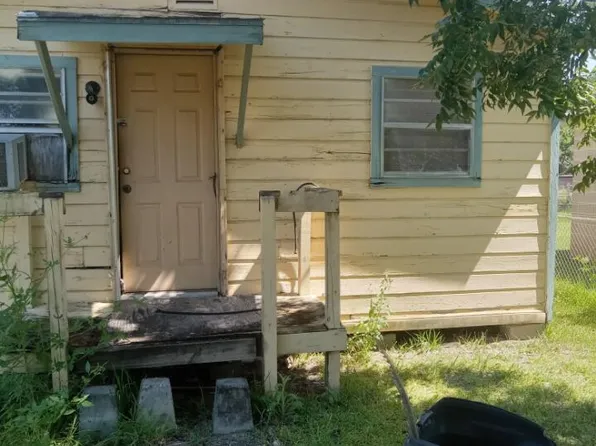 1202 Vernon St, Waycross, GA 31501