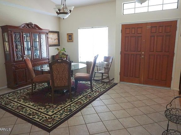 3rd image of 1501 W Islandia Dr