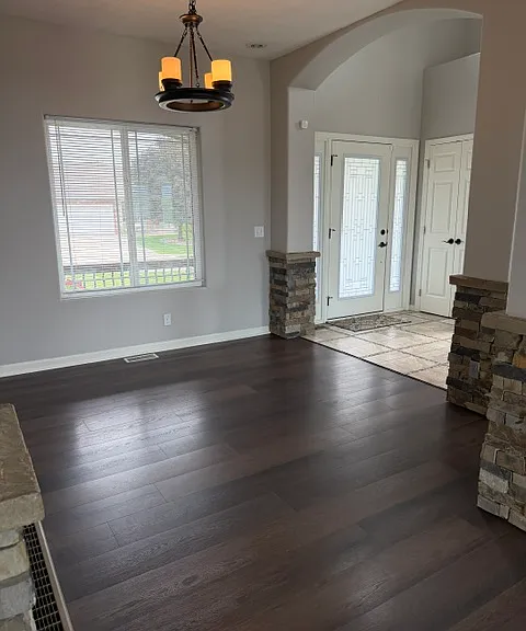 Hillcrest Dr — Photo 11