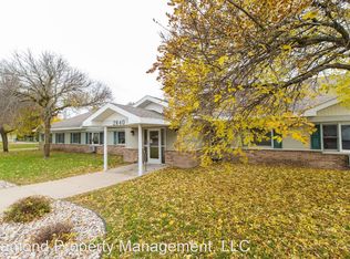 2960 Hickory Dr APT 105, Plover, WI 54467