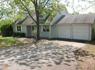 52 W Ridgeway Rd, Maysville, GA 30558