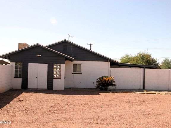 4th image of 7118 N 77TH Avenue