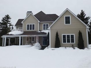 71 Dunton Cir, Hampden, ME 04444