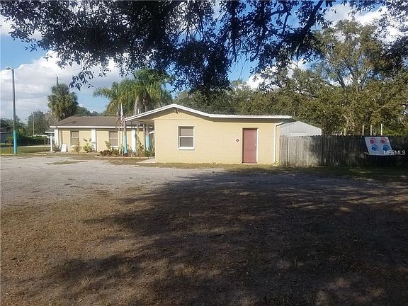 3rd image of 8020 Maloren St