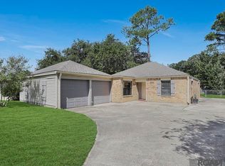 1127 Brookhollow Dr, Baton Rouge, LA 70810