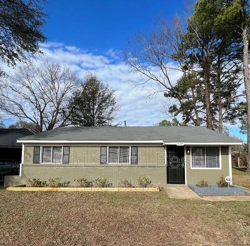 624 Frayser Dr — Photo 1
