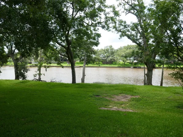 2719 County Road 510, Brazoria, TX 77422