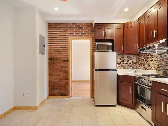 5th image of 202 Mott St APT 18