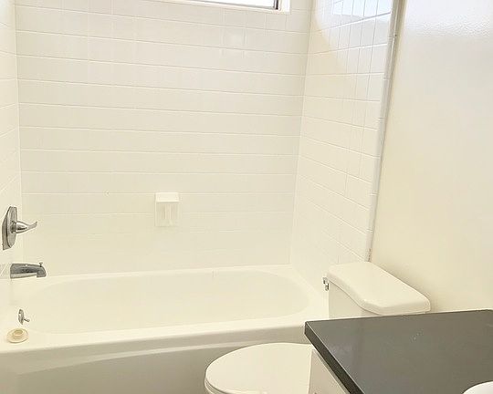 5th image of 142 N Hoover St #221A