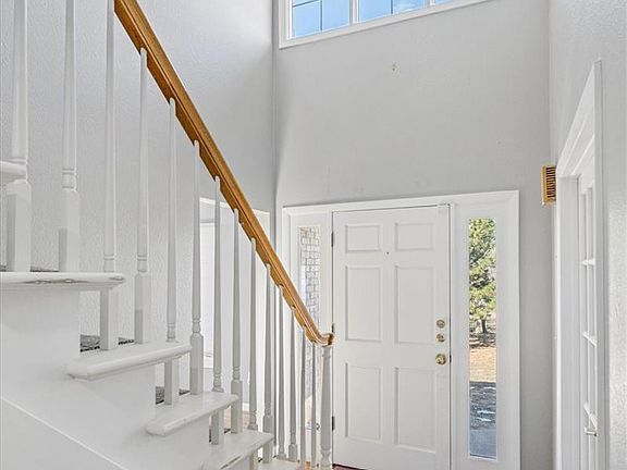 5th image of 2542 Gentry Place