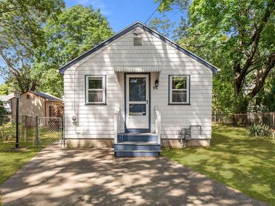 95 Wilson Ave, Warwick, RI, 02889