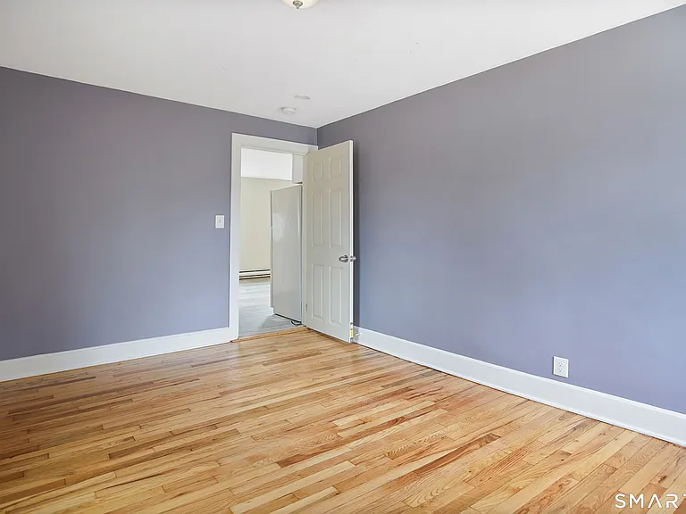 31 Tyler Ave #2 — Photo 18