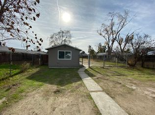 301 Braden Ave, Hanford, CA