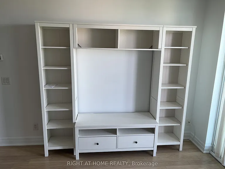 100 John St #2401 — Photo 10