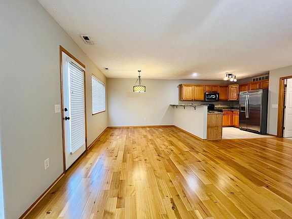 2nd image of 1806 N 177th St