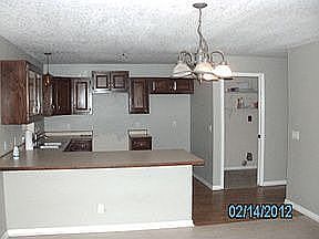 3rd image of 5911 SE 127th Pl