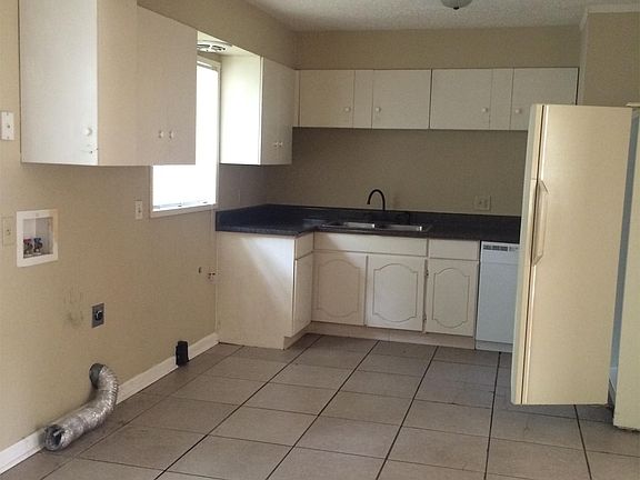 4th image of 1247 Broadmoor St