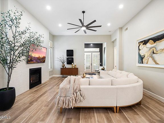 3rd image of 9270 E THOMPSON PEAK Parkway #381