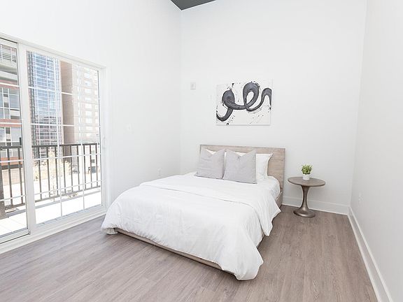 2nd image of 211 Saint Paul St #8feff2ae5