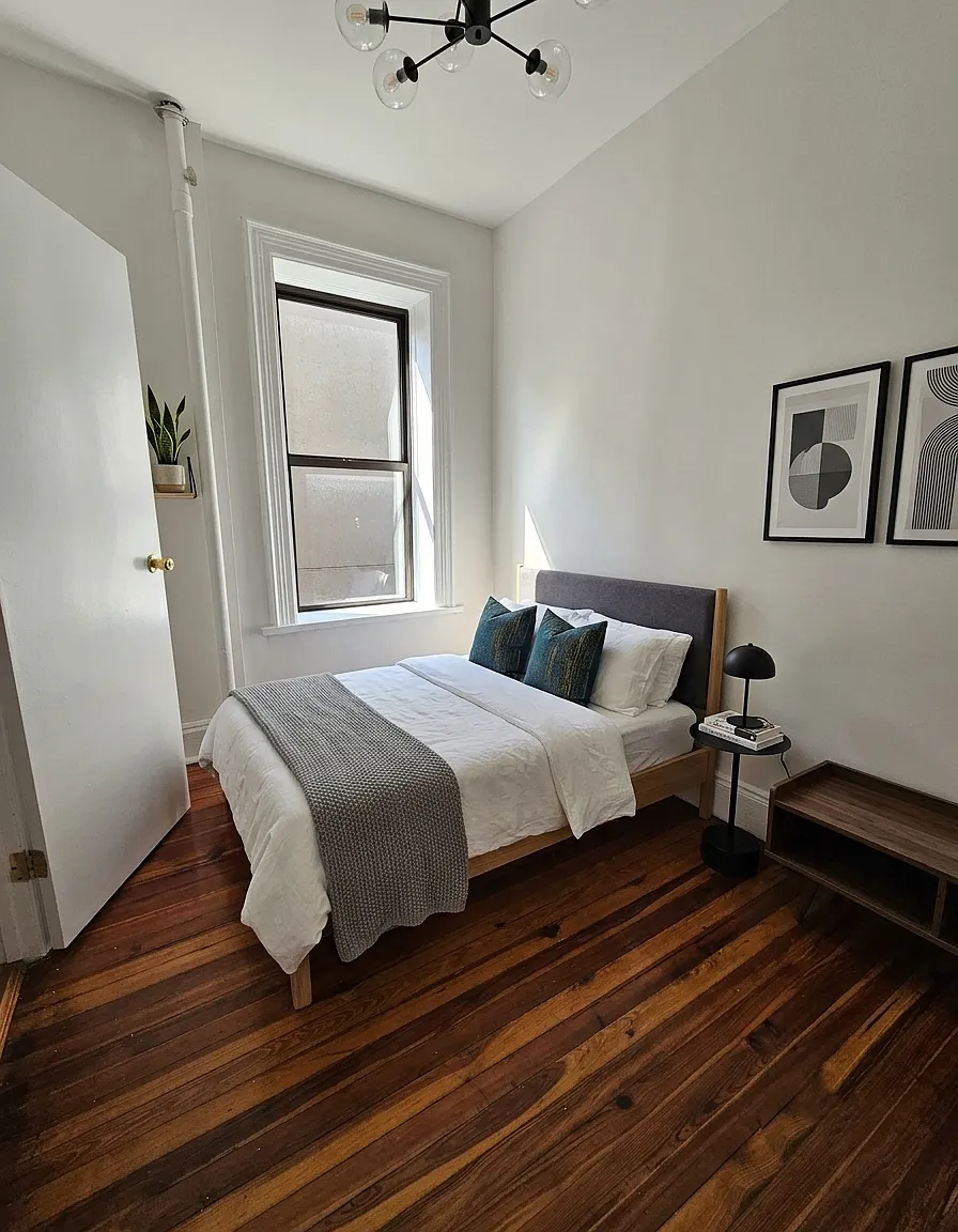 1427 York Avenue — Photo 4