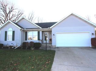 924 Copperfield Dr S, South Bend, IN 46614