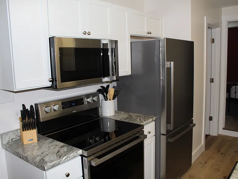 128 S Clark St — Photo 13
