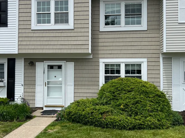 93 Park Avenue #1505, Danbury, CT 06810