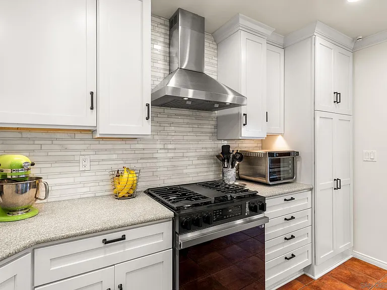 3261 Belle Isle Dr — Photo 9