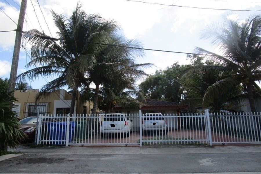 1st image of 1478-1480 NW 35th St