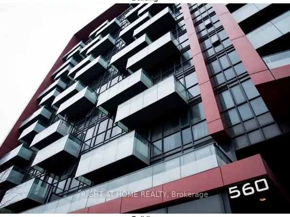 560 N Front St W #708, Toronto, ON M5V 1C1