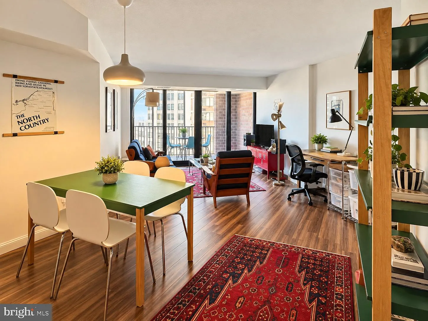 1 bed, 1.5 bath, 865 sqft, $2,400 — Photo 2