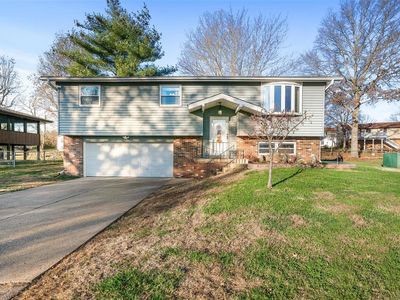 5855 Barberry Dr, Imperial, MO, 63052