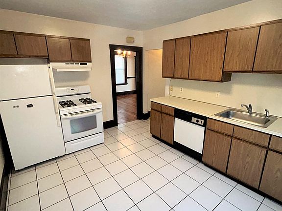 5th image of 235 Independence Ave #2