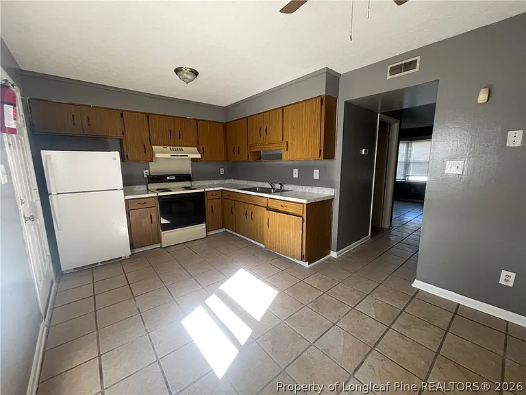 4937D Galveston Dr — Photo 6
