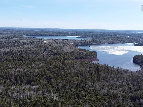 2nd image of 679 Waterloo Rd