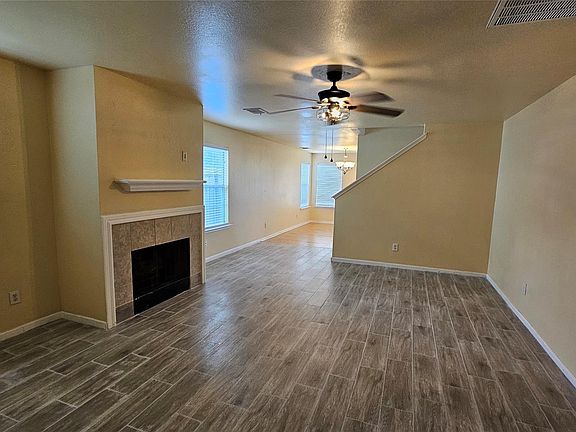 5th image of 22135 Greengate Dr