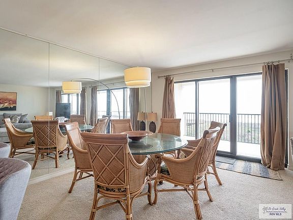 3rd image of 2412 Gulf Blvd #301