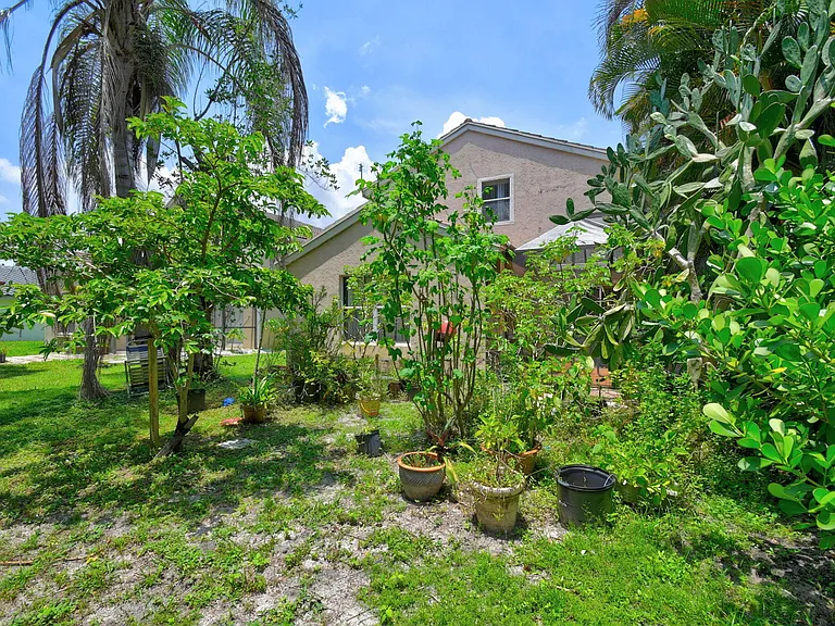 8332 Bermuda Sound Way — Photo 38