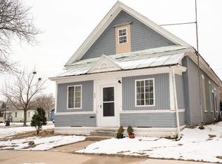 407 Avon St, La Crosse, WI 54603
