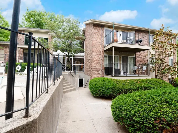 805 Delta Ave APT 1B, Cincinnati, OH 45226