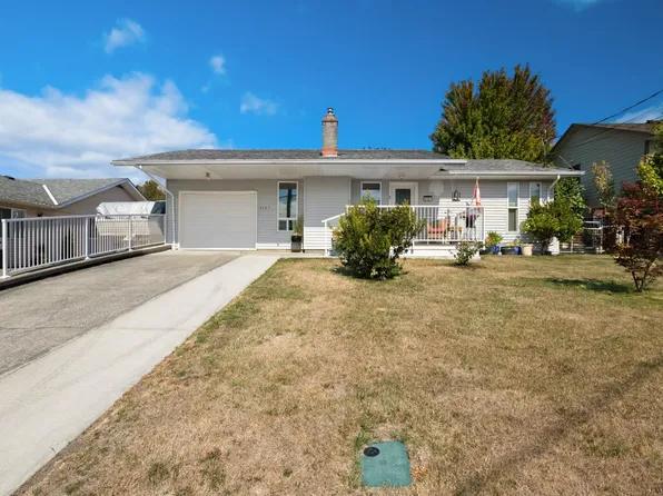 3187 Moorfield Rd, North Cowichan, BC V9L 4M6