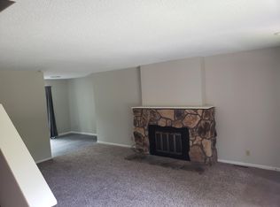 4015 Pfeiffer Ct, Midland, MI 48640