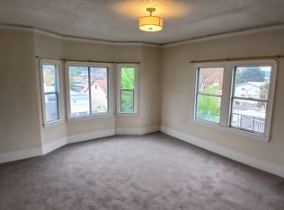 5400 Walnut St APT 6, Oakland, CA 94619