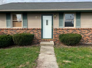 1734 E 225 S APT 20, Winona Lake, IN