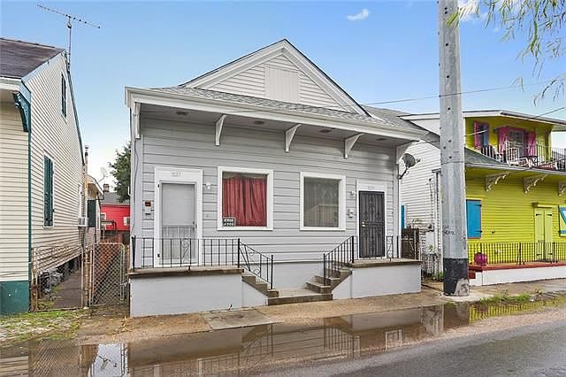 1st image of 1125 Port St