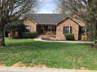 1801 Sharp Dr, Lenoir City, TN 37771