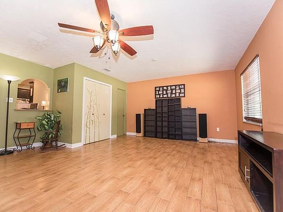 4th image of 3514 Balsam Dr