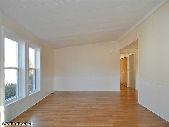4th image of 23 Comfort Ln