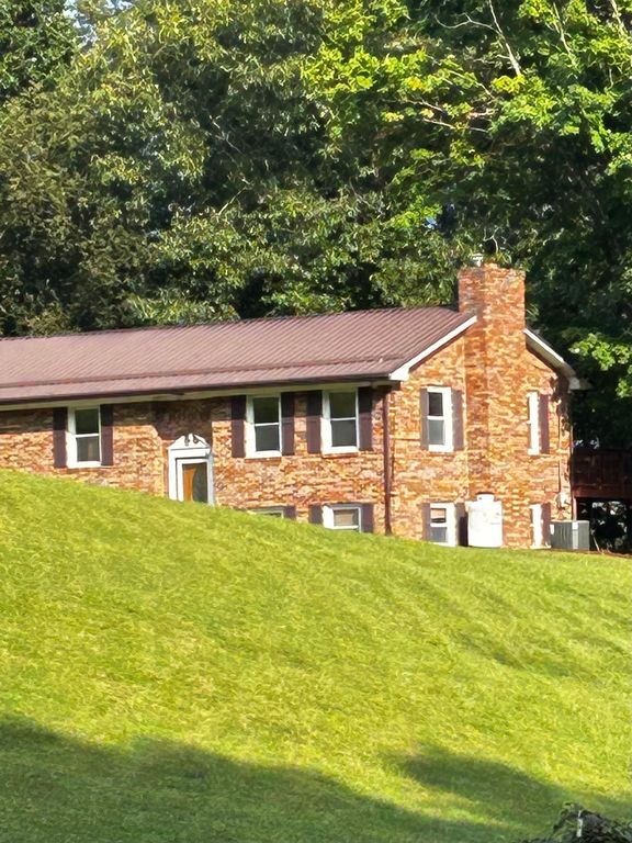 388 Elmhurst Rd - Property Image