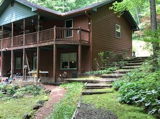 115 Old Camptown Dr, Hayesville, NC 28904